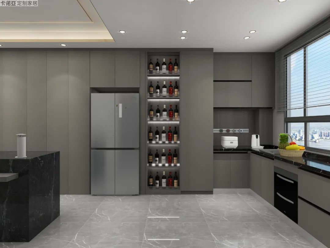 另一側(cè)櫥柜內(nèi)嵌洗碗機(jī)，安裝高度適中方便操作